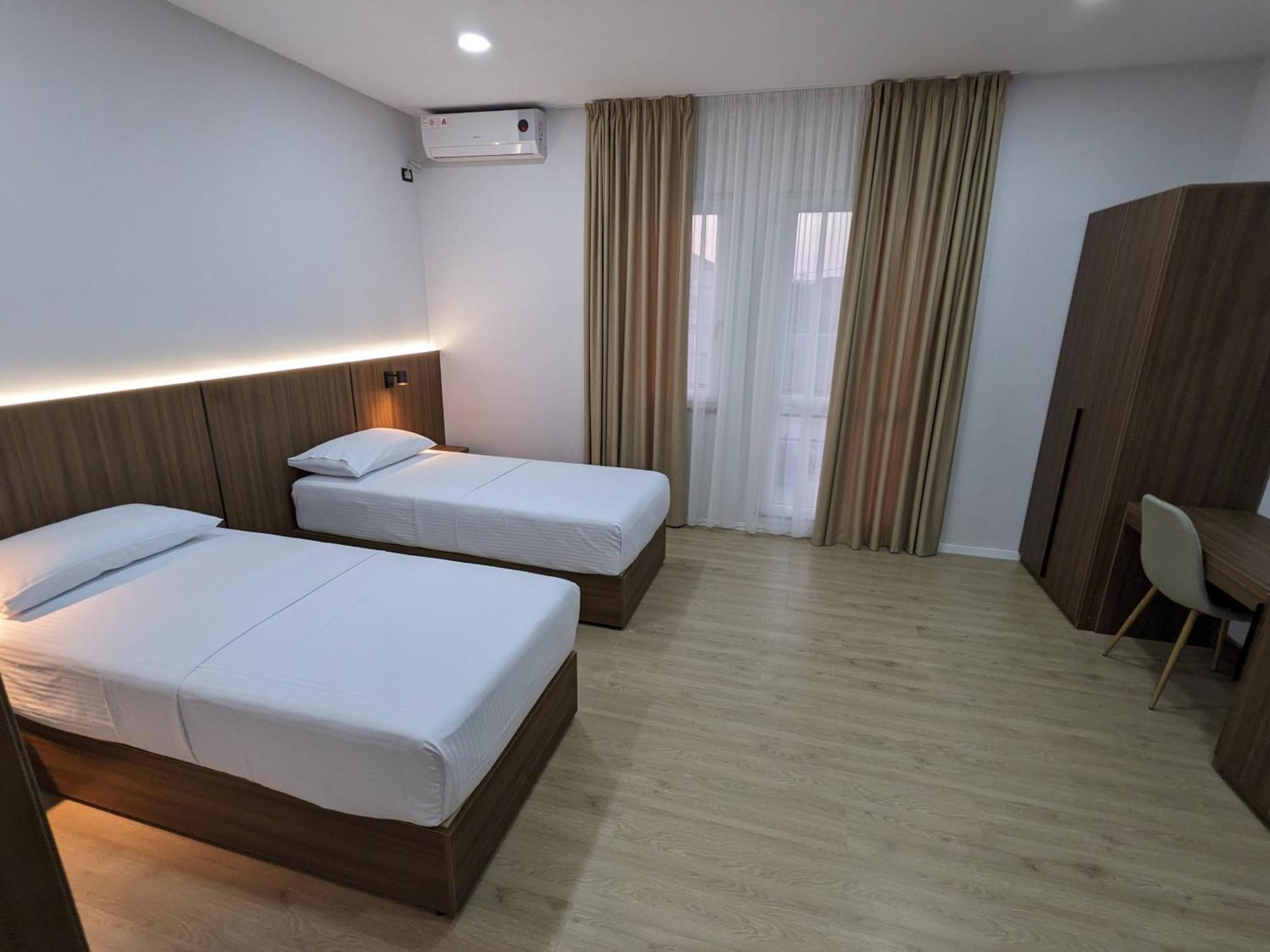 Hotel Aleks ชโคเดอร์ ภายนอก รูปภาพ